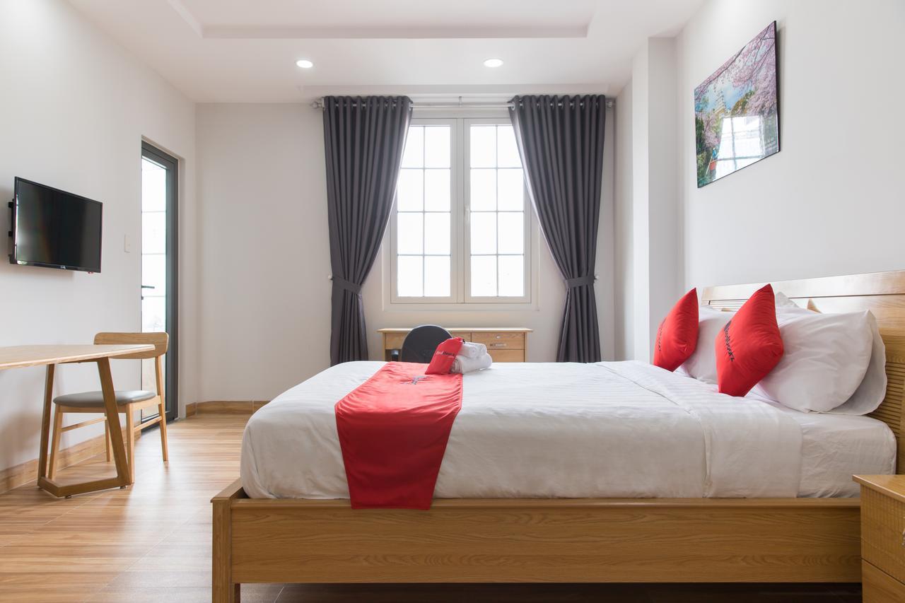 Reddoorz Premium Near E-Town Hotell Ho Chi Minh-byen Eksteriør bilde