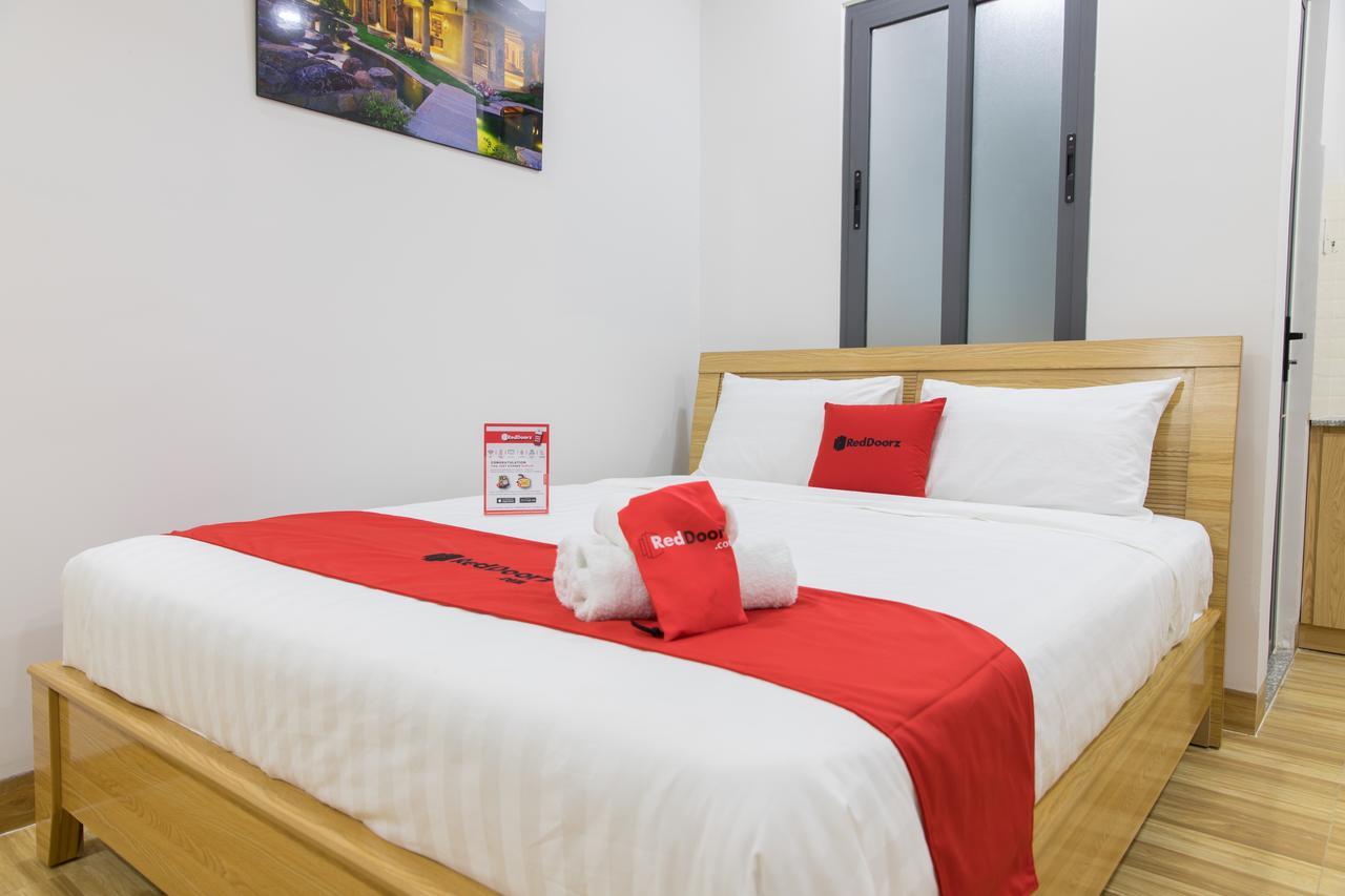 Reddoorz Premium Near E-Town Hotell Ho Chi Minh-byen Eksteriør bilde