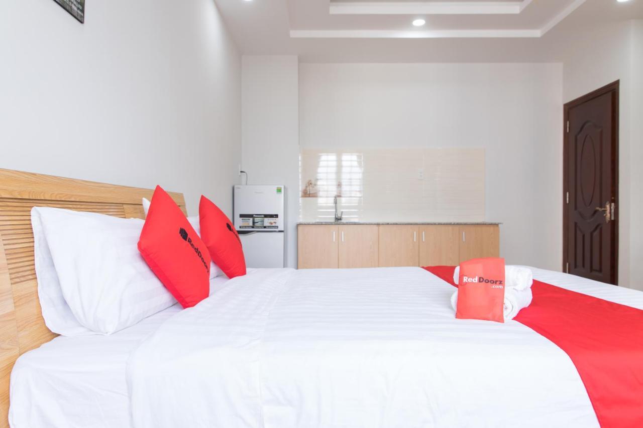 Reddoorz Premium Near E-Town Hotell Ho Chi Minh-byen Eksteriør bilde