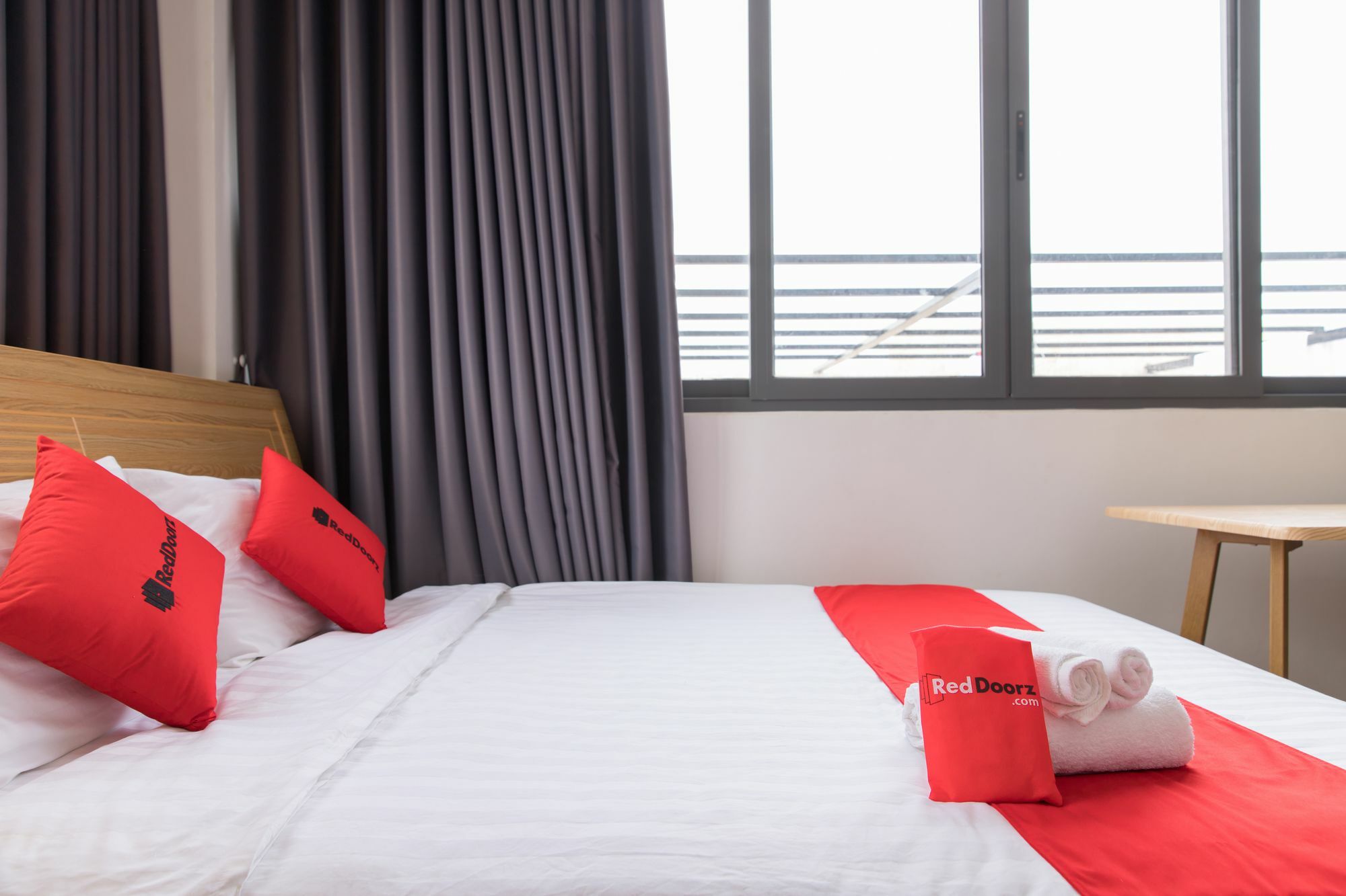 Reddoorz Premium Near E-Town Hotell Ho Chi Minh-byen Eksteriør bilde